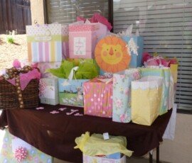 Gifts table